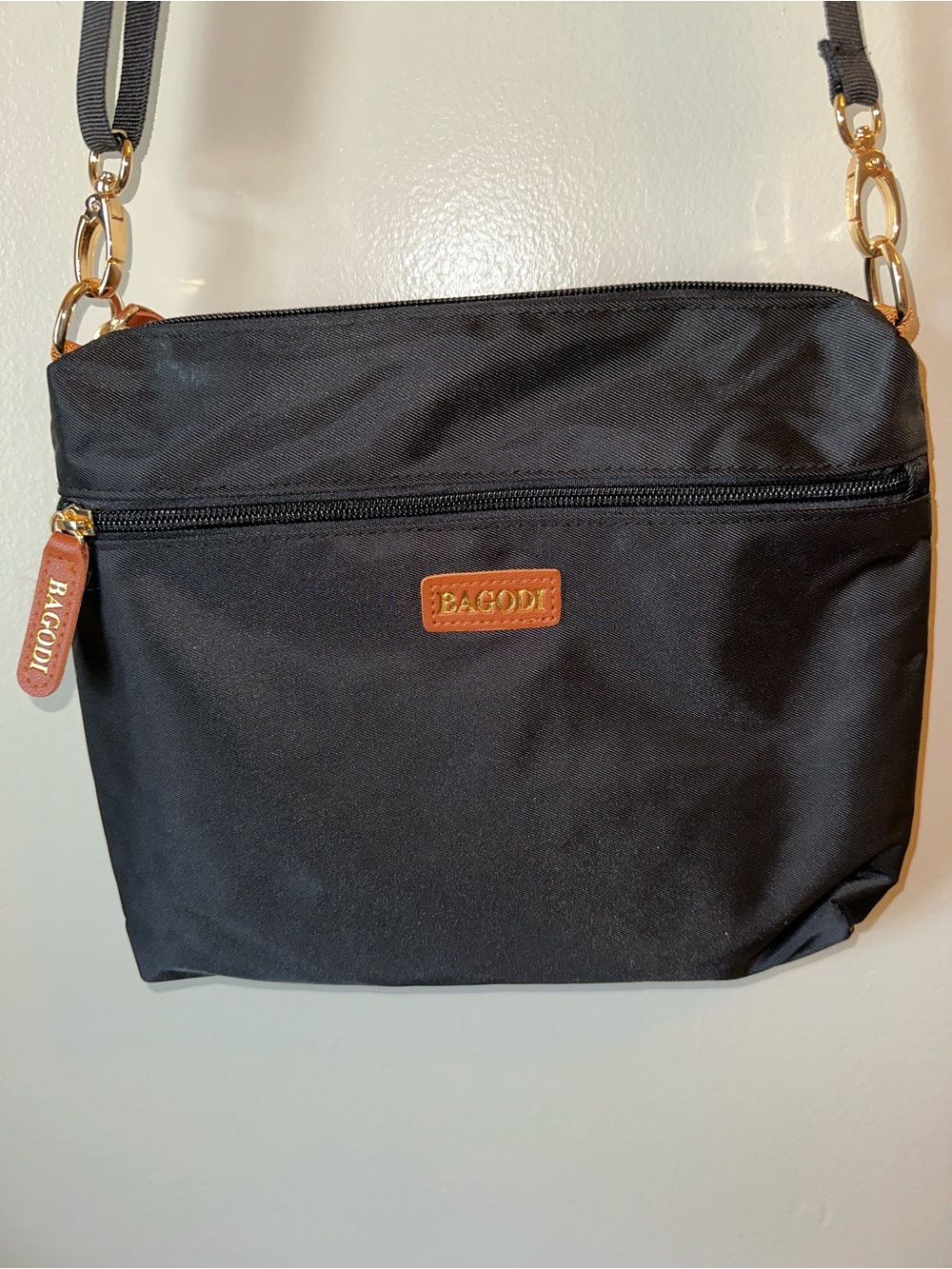BAGODI Black Crossbody Bag with Brown Accent